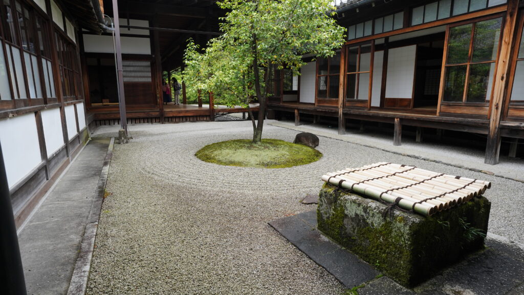 ○△□ Garden in Kennin-ji Temple