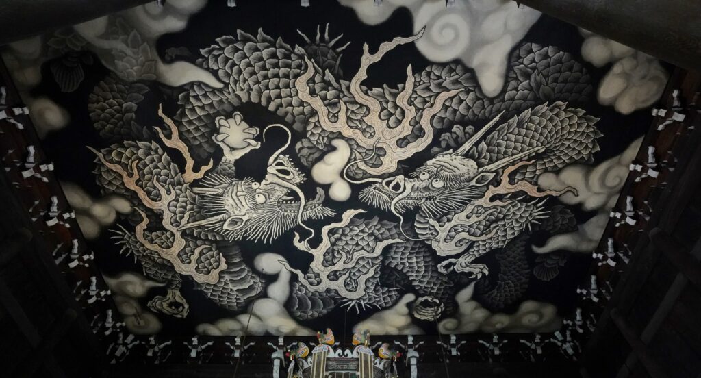 Twin dragons on the ceiling of the Hatto hall in kennin-ji