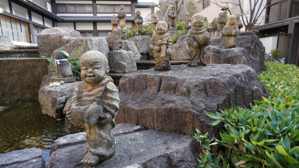 Statues of the 16 Rakans in Rokkaku-do(Choho-ji Temple)