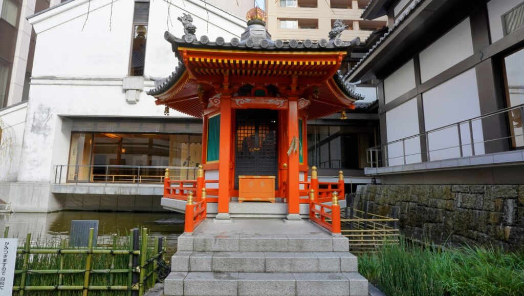 Taishi-do Hall in Rokkaku-do(Choho-ji Temple)